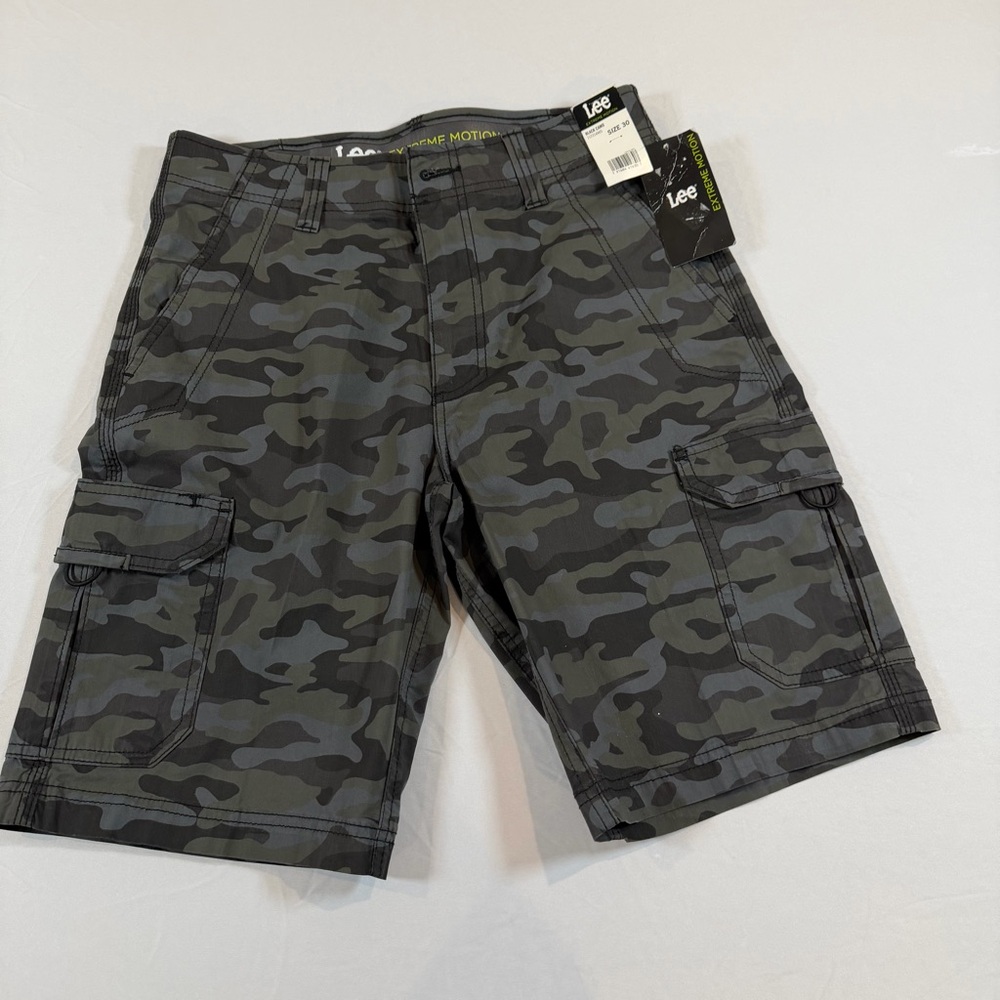 Lee Men's Cargo Shorts - Black‎ and Gray Camo-NWT-Sz 30